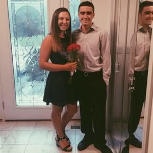 Meet your Posher, Chloe